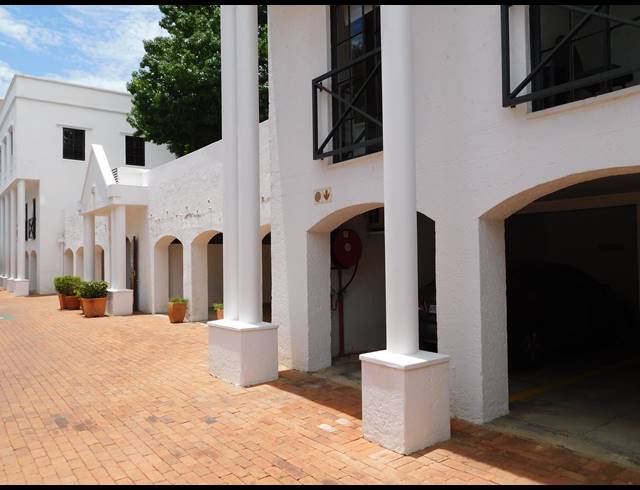 200M² OFFICE TO LET IN FERNDALE